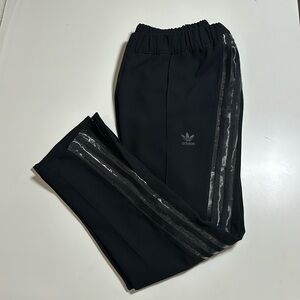 Adidas Originals Black Pants – Size Medium, Very Good Condition